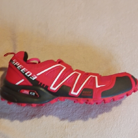 Speedo Vibrant Red Sneakers - Picture 7 of 8